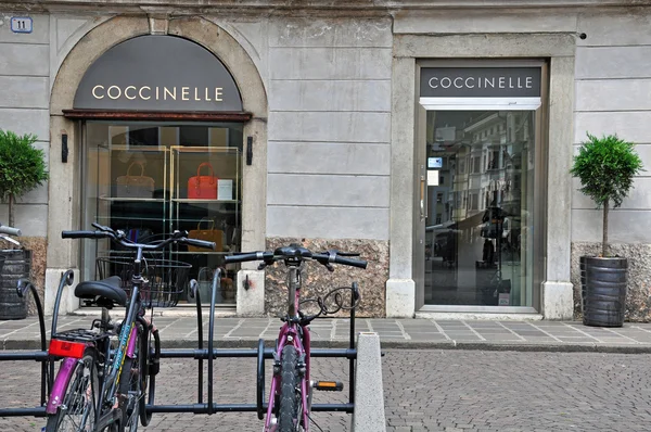Coccinelle boutique w Włochy — Zdjęcie stockowe