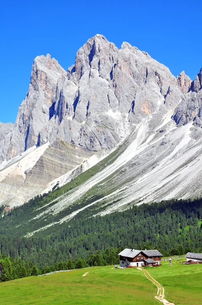 Mountain peak in Alps — Stock Photo, Image