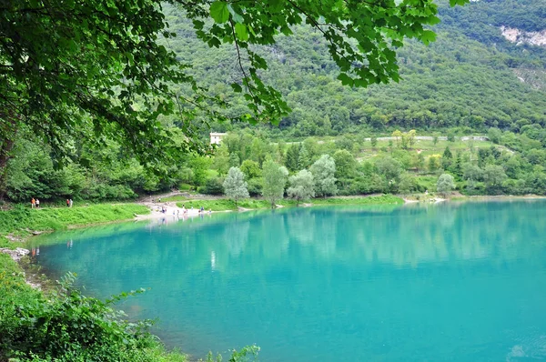 Tenno jezero, Itálie — Stock fotografie