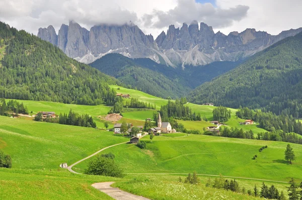 Paisagem alpina em Dolomitas — Fotografia de Stock