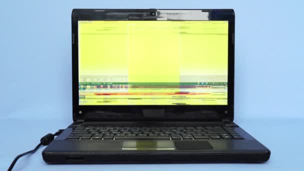 Zelenogorsk Krasnoyarkskiy Krai Russia January 2022 Old Laptop Faulty Display — Video Stock