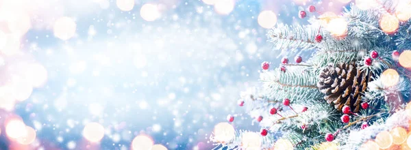 Decoración Navidad Con Nieve Luces Brillantes Navidad Fondo Invierno — Foto de Stock