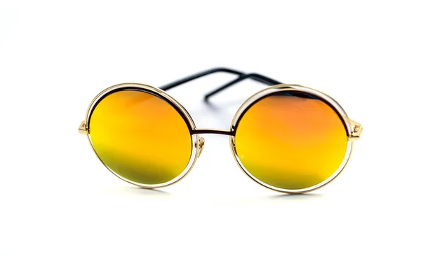 Óculos Sol Prateados Lentes Amarelas Isoladas Fundo Branco — Fotografia de Stock