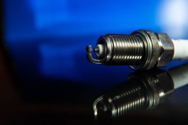mavi arkaplandaki bujilerin makro fotoğrafı
