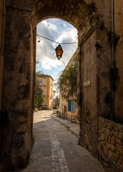 Old Street Village Gruissan Southern France Door Opening Cobblestone Street — Stok fotoğraf