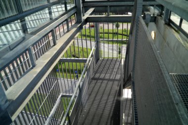 merdiven otopark Binası