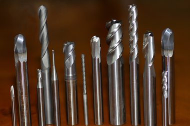 Matkaplar ve eğitim setleri