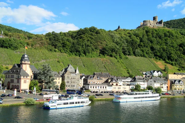 Castle and fortresses along the Mosel revier — Stock Photo, Image