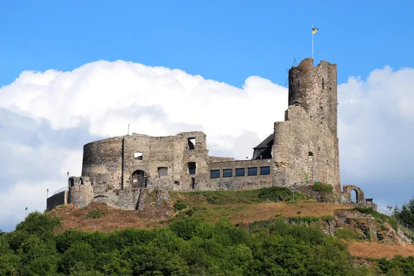 Замок и крепости вдоль Мозельского возрождения — стоковое фото