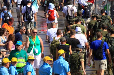 Her yıl yinelenen bir büyük yürüyen olay