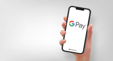Google Pay logosuyla akıllı telefonu tutan kadın vektör biçiminde.