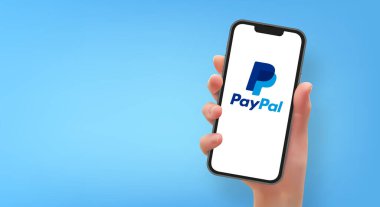 Kadın akıllı telefonu PayPal logosu ile vektör biçiminde tutuyor.