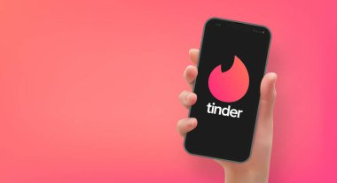 Kadın akıllı telefonu Tinder logosuyla vektör formatında tutuyor.