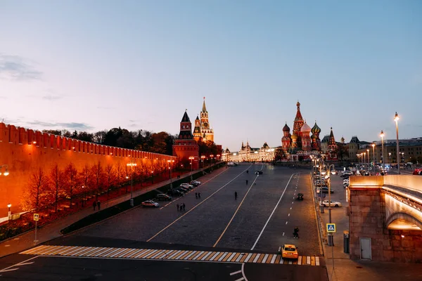 Moscú Octubre 2021 Plaza Roja Con Calle Iluminada Catedral Basilio — Foto de Stock