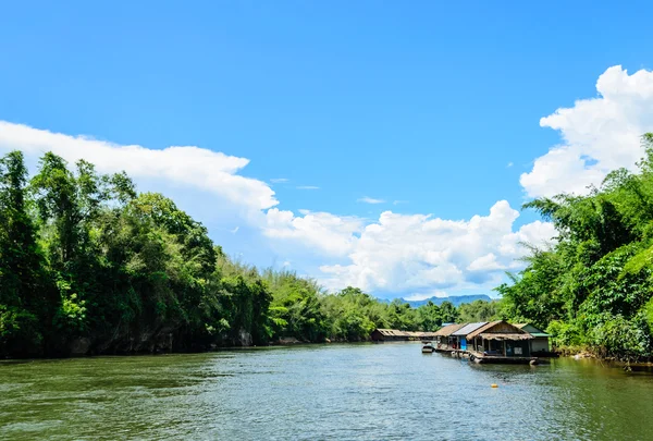 Wooden Raft house near forest — Stock Photo, Image