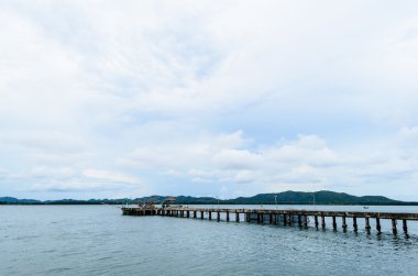 geçit köprüsü ve deniz