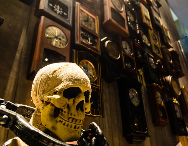 Skull Halloween on Old House