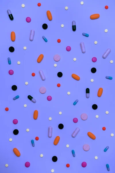 Vielzahl Von Medikamenten Kapseln Und Pillen Verschiedenen Farben Auf Weißem — Stockfoto