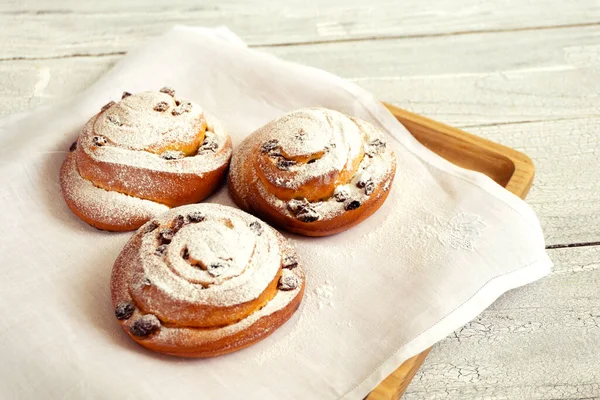 Three Fresh Buns Sugar Ptsdra Top White Background Fragrant Breakfast — Stock Photo, Image