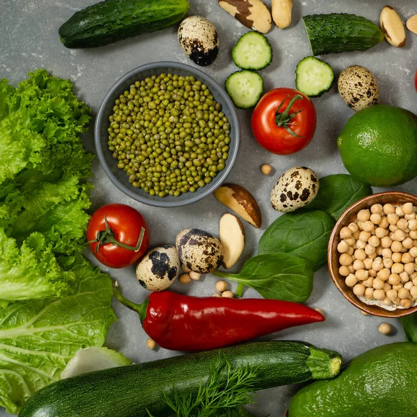 Свіжі Здорові Овочі Авокадо Нуту Горіхів Трав Здорового Харчування Збалансована — стокове фото