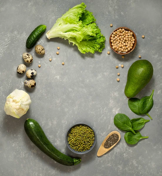 Овочі Зелень Сірому Фоні Шаблон Створення Списку Продуктів Здорового Харчування — стокове фото