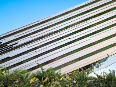 Dubai, Birleşik Arap Emirlikleri - 22 Ekim 2021: Suudi Arabistan pavyonu EXPO 2020 Dubai. Opportunity, Mobilite ve Sürdürülebilirliğin 3 alt teması. 1 Ekim 2021 'den 31 Mart 2022' ye kadar tutuluyor.