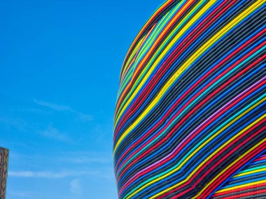 Dubai, Birleşik Arap Emirlikleri - 2 Aralık 2021: Rusya pavyonu EXPO 2020 Dubai. Opportunity, Mobilite ve Sürdürülebilirliğin 3 alt teması. 1 Ekim 2021 'den 31 Mart 2022' ye kadar tutuluyor.