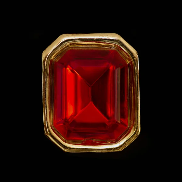 Polygonal Red Ruby Gem Golden Ring Black Background — Foto Stock
