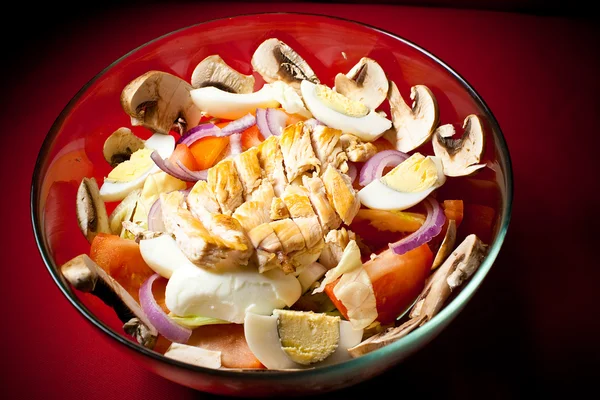 Salade de poulet aux champignons — Photo