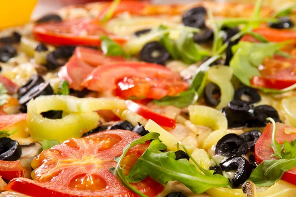 Vegetarian pizza — Stock Photo, Image