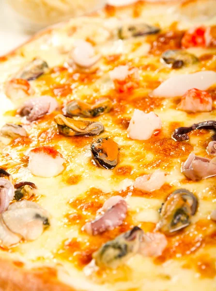 Skaldjur pizza — Stockfoto