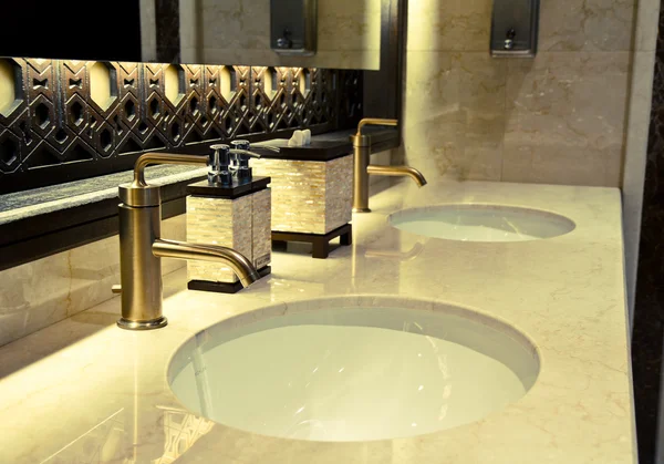 şık lavabo