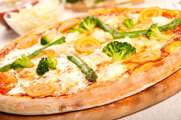 Pizza — Stockfoto