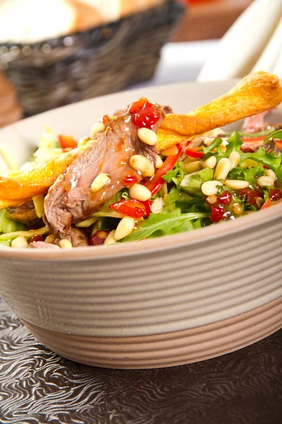 Beef salad — Stock Photo, Image