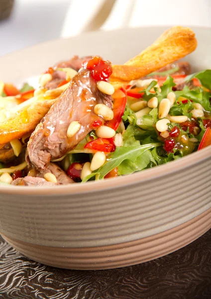 Rundvlees salade — Stockfoto