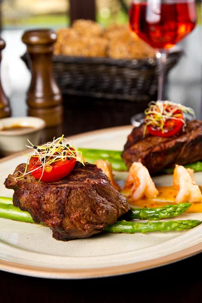 Surf & turf — Stockfoto