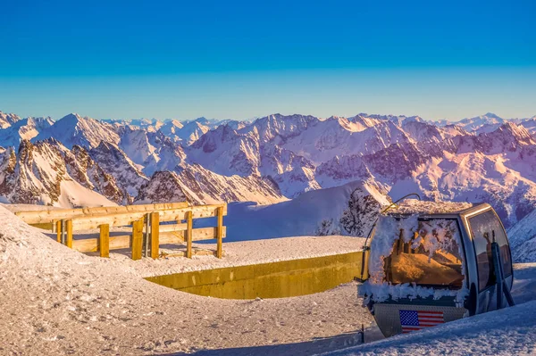 Engelberg yakınlarındaki İsviçre'deki Titlis Dağı veya Dağı
