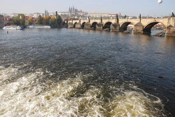 Річка в Празі, Чеська Республіка — стокове фото