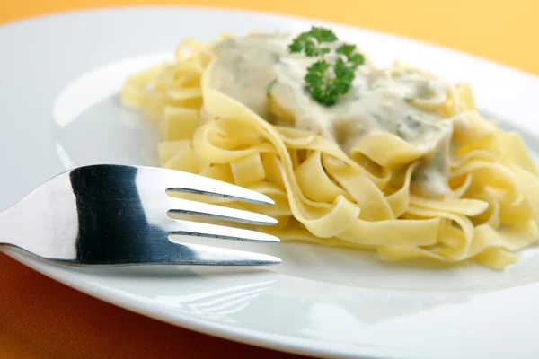 FETTUCINE carbonara, pasta met kaassaus Rechtenvrije Stockfoto's