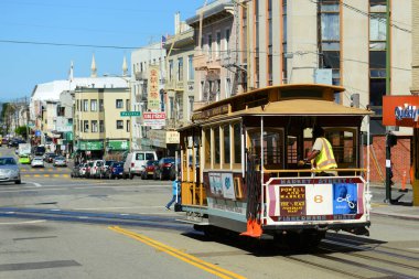 Antika Kablo Araba Powell Hyde Hattı Powell Caddesi 'nde Washington Caddesi' nde San Francisco, California CA, ABD.