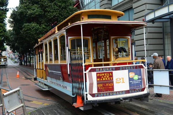 Antique Cable Car Powell Hyde Line Terminalu Powell Street Market — Zdjęcie stockowe