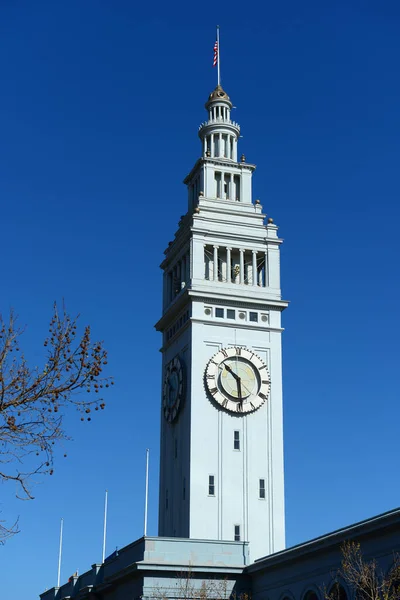 샌프란시스코 San Francisco Ferry Building 캘리포니아주 샌프란시스코에 도시이다 시계탑은 세비야 — 스톡 사진
