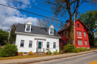 Kittery, Maine ME, ABD 'deki Kittery Point' teki 103 Whipple Yolu 'ndaki tarihi konut.. 