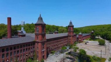 North Grosvenor Dale Mill Tarihi Bölgesi hava görüntüsü Thompson, Connecticut CT, ABD 'de North Grosvenor Dale kasabasında. 