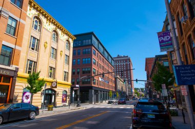 Tarihi ticari binalar 121 Washington Caddesi 'nde Providence şehir merkezindeki Mathewson Caddesi, Rhode Island RI, ABD. 