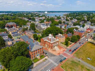 Salem, Massachusetts MA, ABD 'deki Salem Denizcilik Ulusal Tarihi Sitesi' nde (NHS) özel ev manzarası. Bu federal tarz bina 1819 'da inşa edildi ve ABD' deki ilk NHS binasıdır..