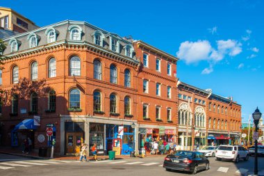 Portland, Maine ME, ABD 'deki Fore Caddesi, Fore Caddesi' ndeki tarihi ticari bina.. 