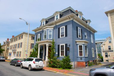 Upton House built in 1876 at 26 Lynde Street in historic city center of Salem, Massachusetts MA, USA. 
