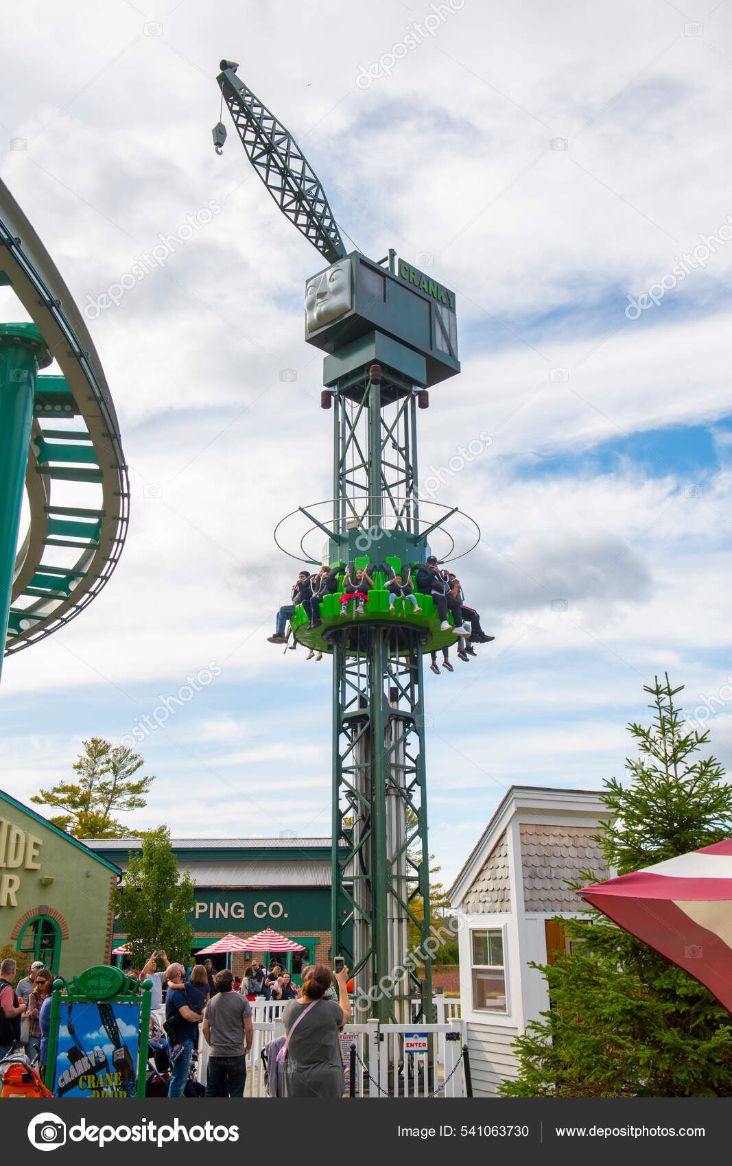 Cranky's Crane Drop Tower Thomas Land Usa Edaville Family Theme