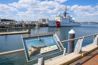 USCGC Escanaba (WMEC-907), Boston, Massachusetts MA, ABD merkezli bir Sahil Güvenlik orta dayanıklılık kesici.. 